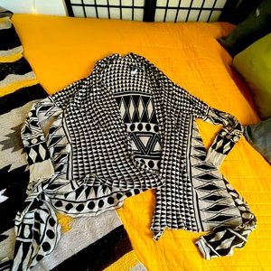 Cable & Gauge Geometric Cardigan - Large
